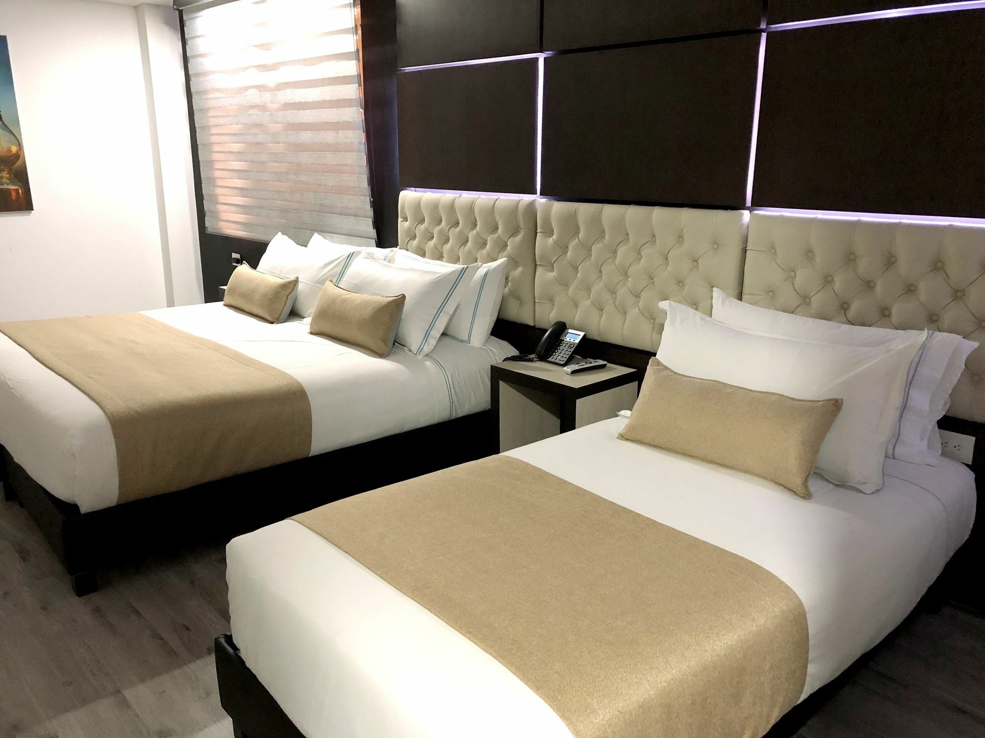 Hotel Boutique Center 2